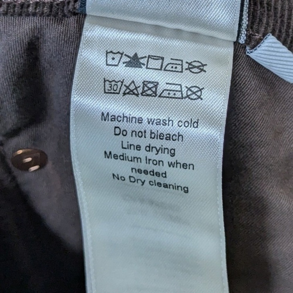 7 For All Mankind Dojo Tailorless Chocolate Brown Flare Corduroy Pants 30 NWT - Picture 11 of 12
